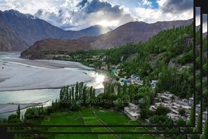 The Red Hills of Karak in Pakistan | AirVuz